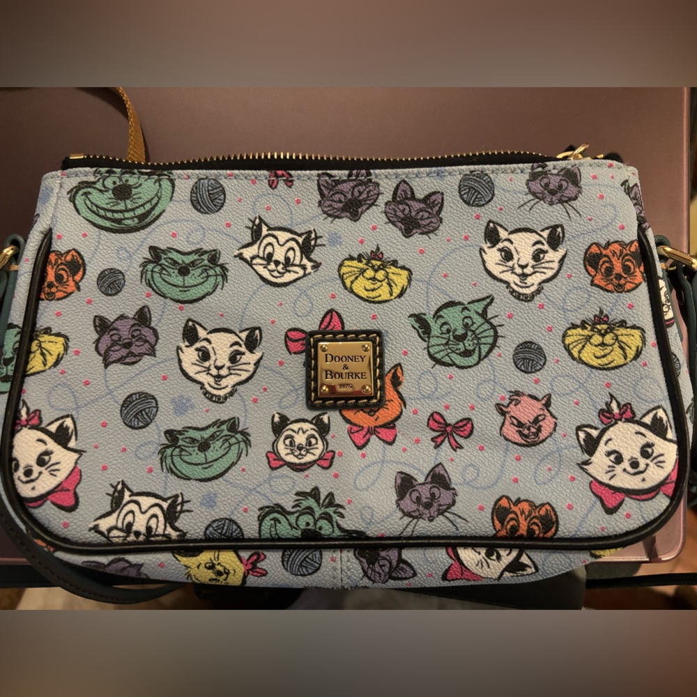 Dooney & Bourke Disney Cats Patterned Bag - Picture 4 of 7